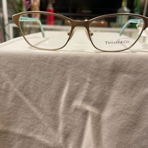 Beautiful Tiffany glasses. Have your prescription lens put in these frames.